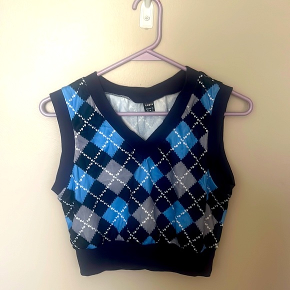 SHEIN Sweaters - Sweater vest
